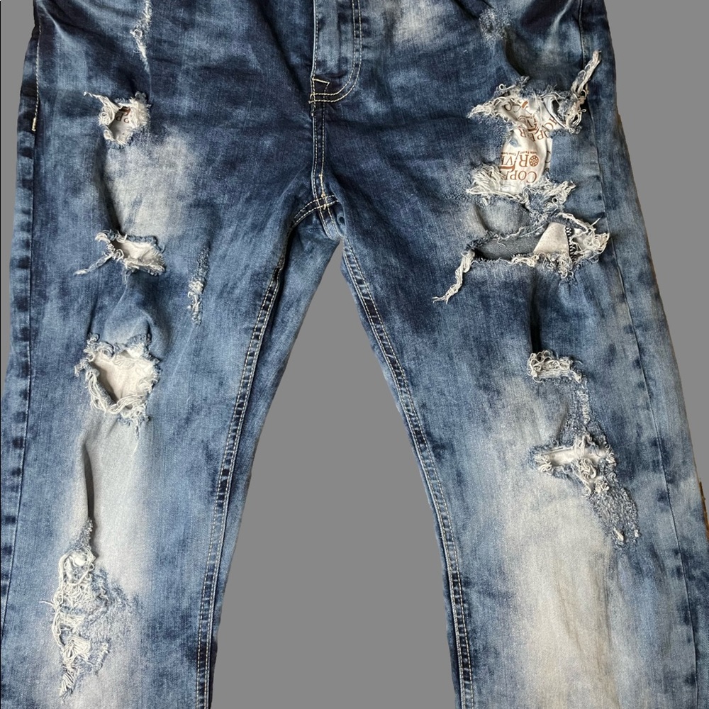 dark sand blue jeans with rip, Machine wash comfort stretch